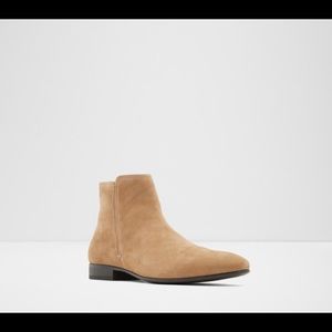 Crovetto chelsea boots NEW